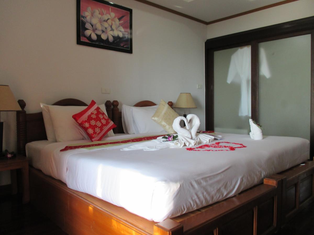 Lipa Bay Resort Lipa Noi Exterior foto