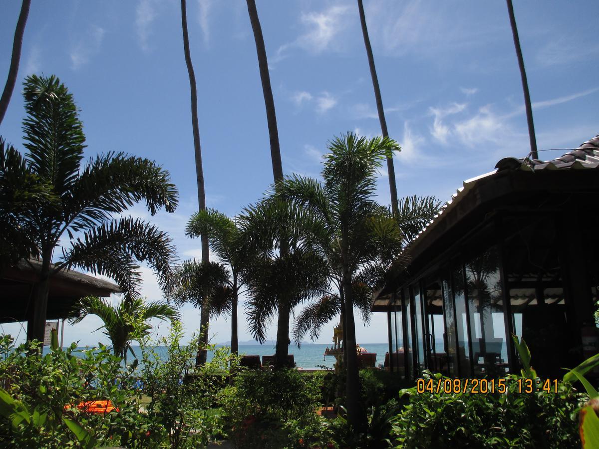 Lipa Bay Resort Lipa Noi Exterior foto